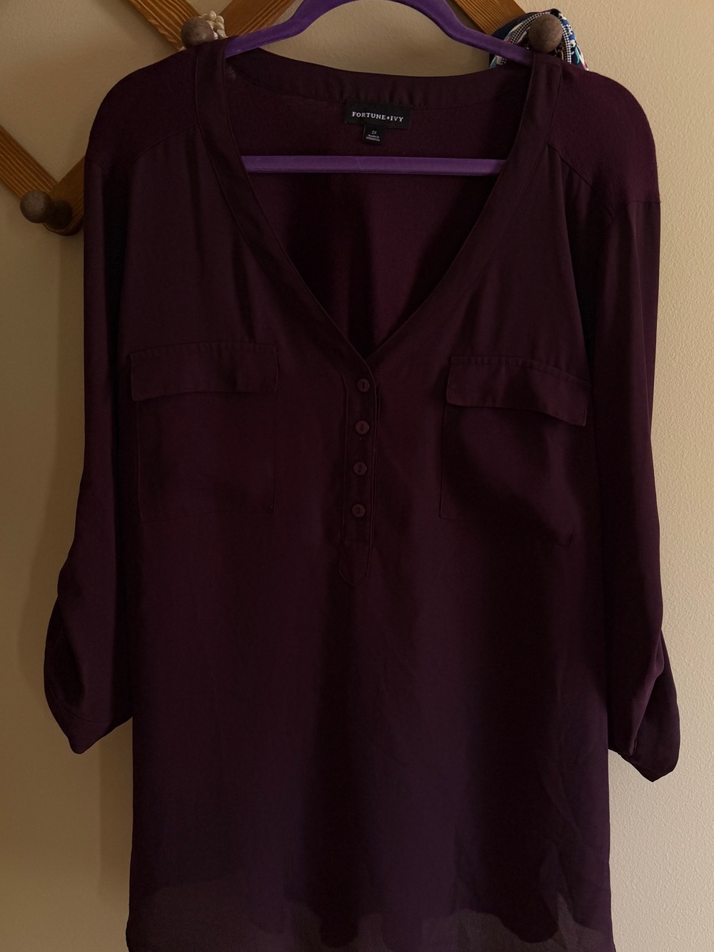 Fortune + Ivy Women's Plum V-Neck Button-Front Tunic